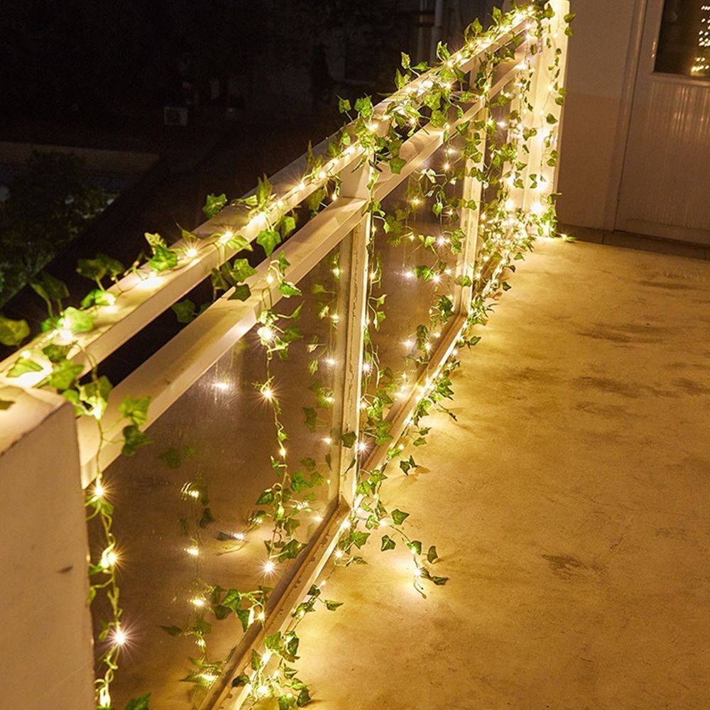 Garland 10M LED Solar Powered 100 - Bulb Novelty String Light